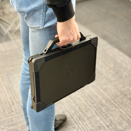 PANCERNY Latitude 5430 Rugged i7-1185 32GB DDR4 SSD FHD W11P z rączką