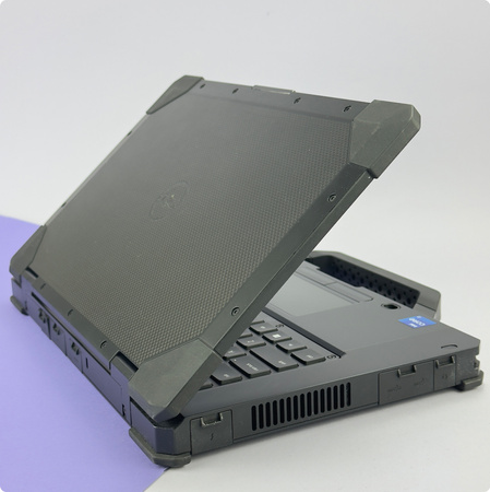 PANCERNY Latitude 5430 Rugged i7-1185 32GB DDR4 SSD FHD W11P z rączką