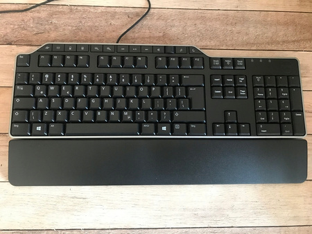 DELL Przewodowa biznesowa klawiatura multimedialna USB KB-522, czarna