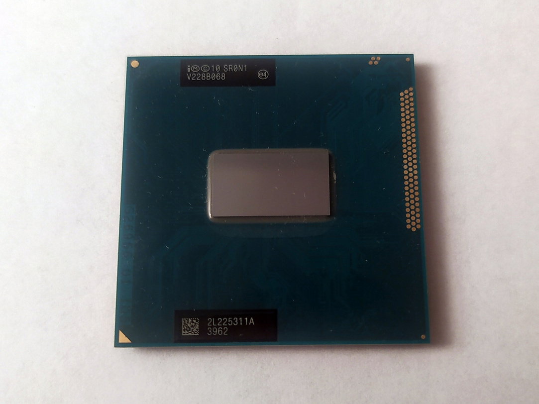 Procesor INTEL i3-3110M 2.4 GHz Laptop SR0N1